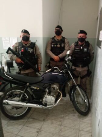 Polícia Militar recupera moto roubada em Piancó