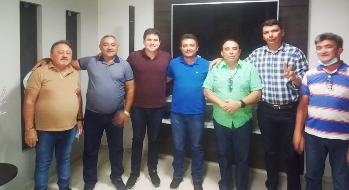 Grupo de Arimateia consegue apoio de dois vereadores da oposição e forma chapa para disputar Mesa Diretora da Câmara de Santa Terezinha-PB