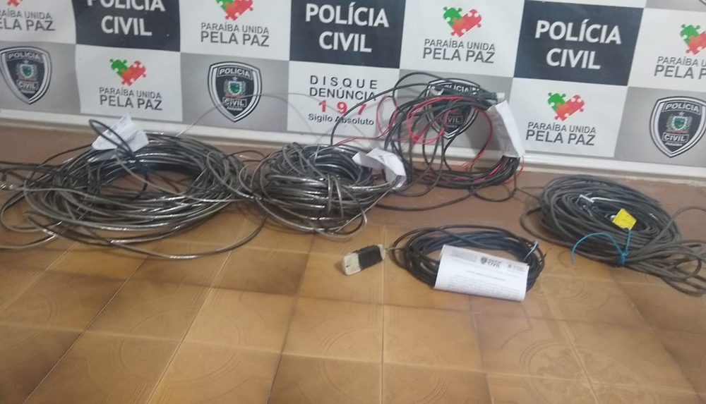 Polícia Civil autua quatro pessoas por furto de energia na cidade de Patos