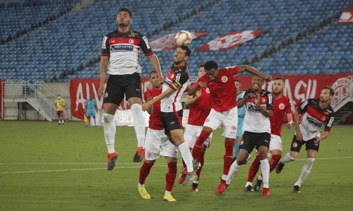 Partidas agitam os Campeonatos Brasileiros neste final de semana