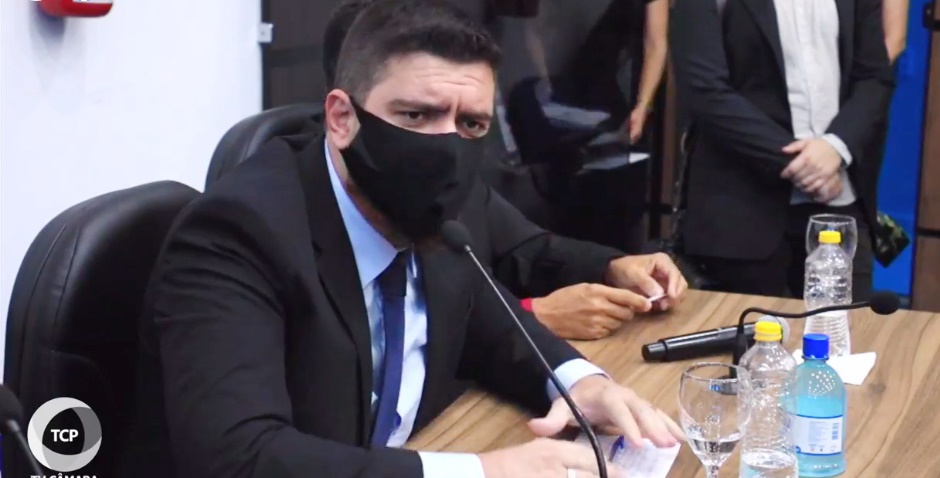 Jamerson Ferreira diz que manterá postura de oposição ao prefeito Nabor Wanderley na Câmara Municipal. Ouça