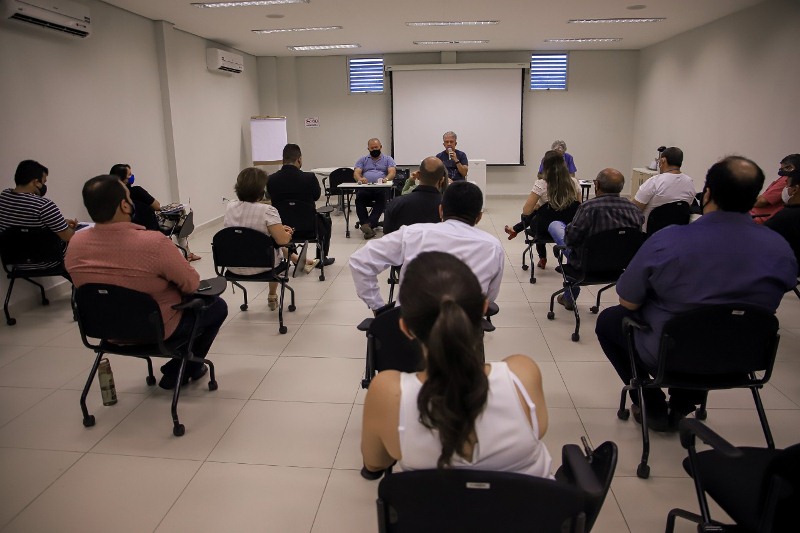 Prefeito Nabor realiza 1ª reunião com secretários e solicita metas para os próximos cem dias