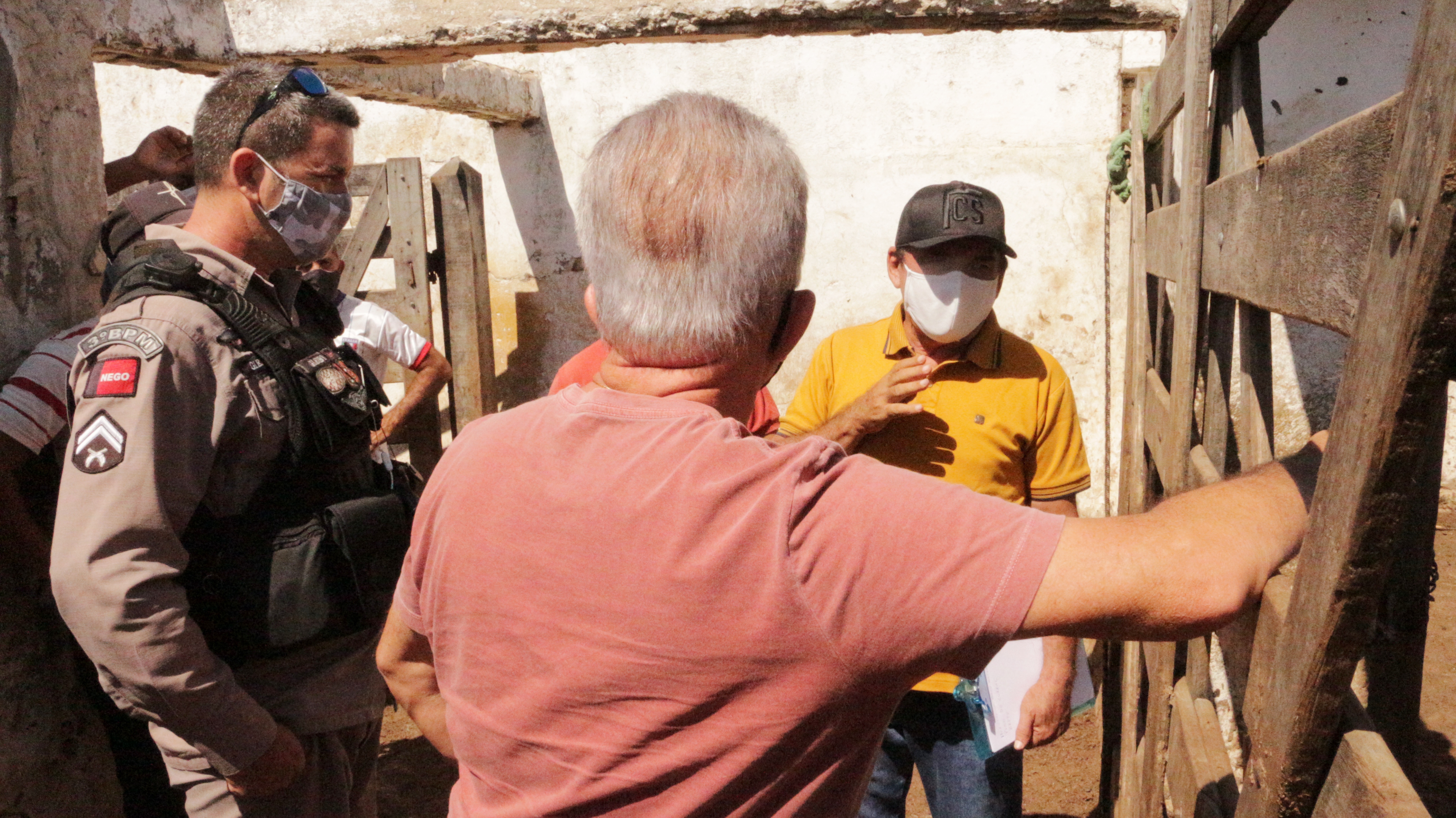 Prefeito Nabor Wanderley visita Matadouro Público e identifica melhorias que precisam ser adotadas na estrutura e administração