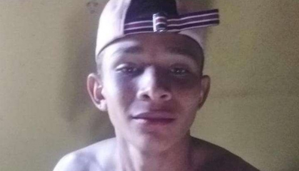 Adolescente de 15 anos morre e jovem de 23 fica gravemente ferido durante acidente, na PB 386, entre Conceição e Ibiara