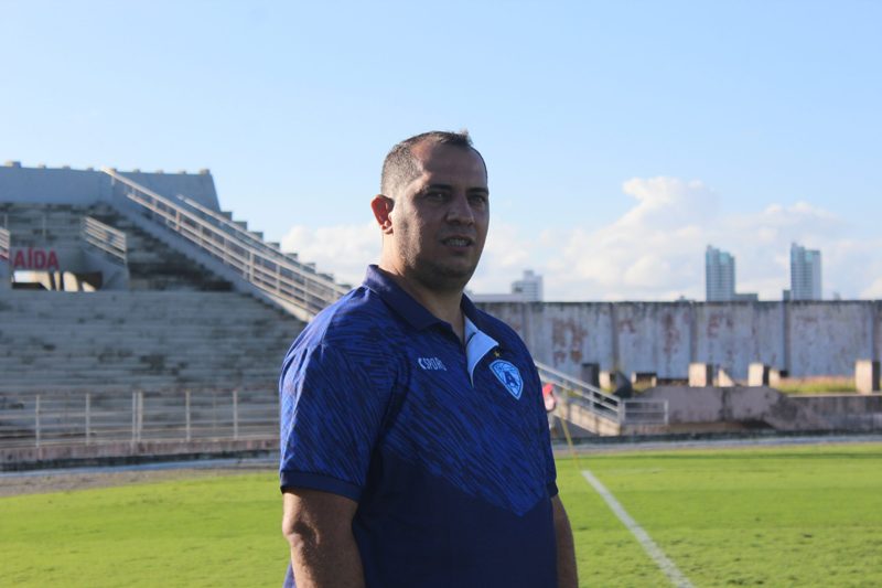 Campinense anuncia Éderson Araújo como novo técnico