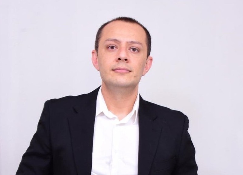 Vereador patoense pede apoio dos pares para aprovação de projeto que estende prazo da obrigatoriedade do taxímetro. Saiba mais.