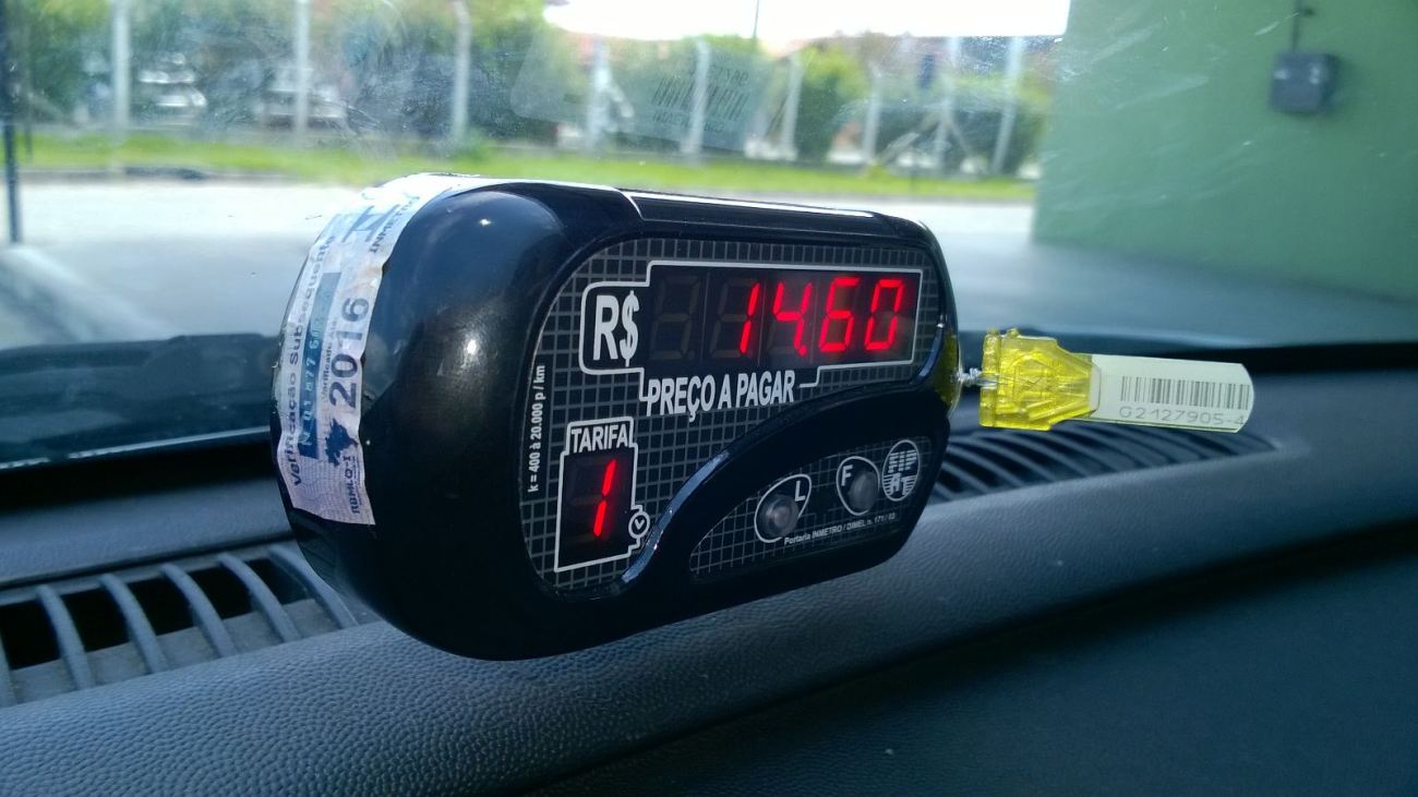 Taxistas da cidade de Patos terão que implantar taxímetro até 14 de fevereiro