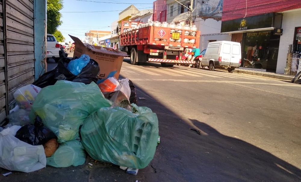 Secretário de Serviços Públicos diz que vai lançar campanha educativa em Patos e que precisa da colaboração da imprensa e população. Ouça