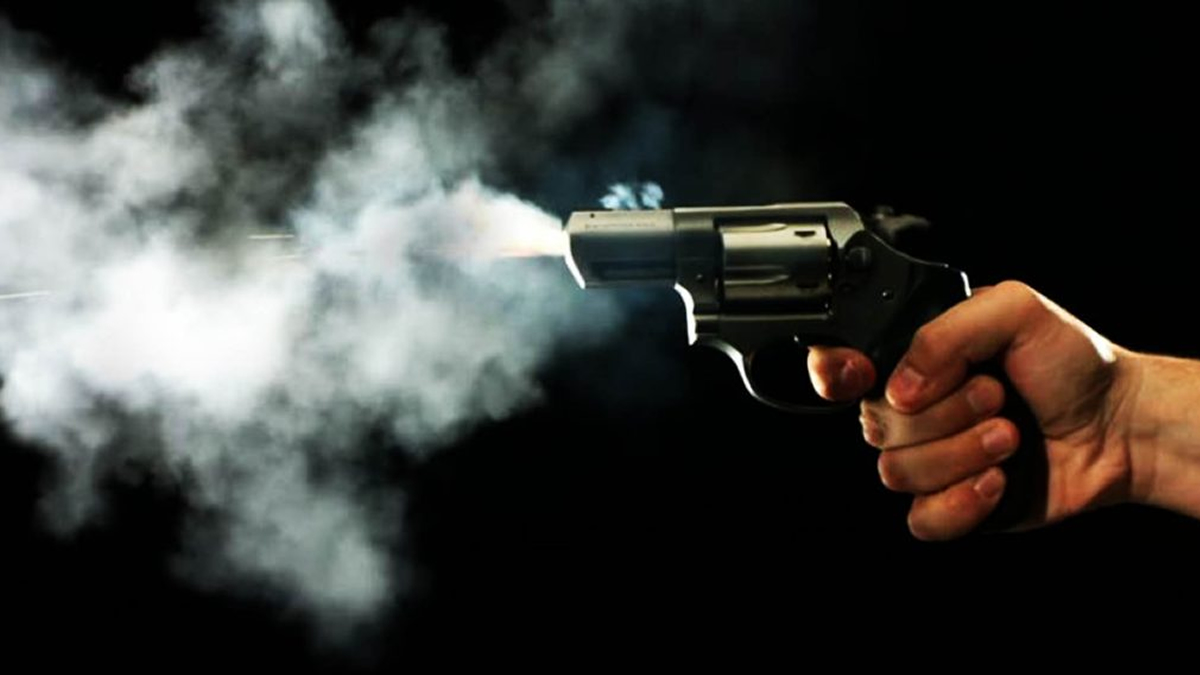 Criminosos passam em moto e atiram em jovem que caminhava no Bairro Jatobá, em Patos