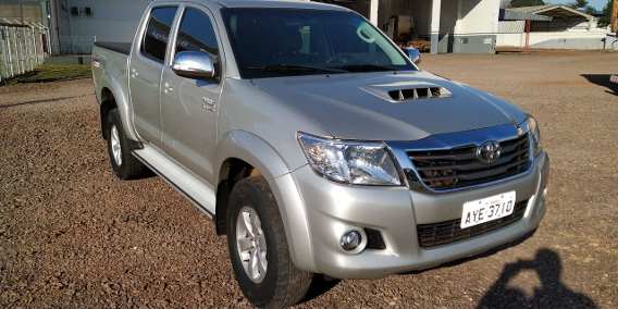 Hilux é tomada por assalto nesta quinta-feira na cidade de São Bento-PB