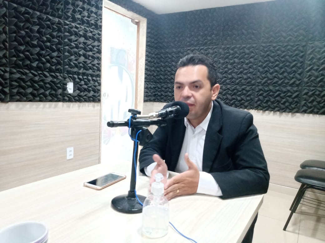 Diretor clínico confirma que profissionais do Hospital Regional de Patos começarão a ser vacinados nesta quarta-feira, 20. Ouça;