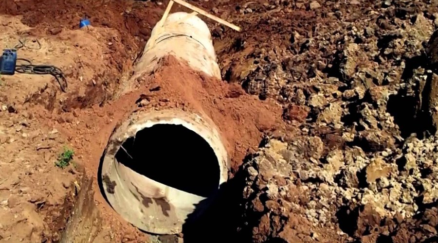 Prefeito de Patos diz que responsabilidade pelo esgotamento sanitário da cidade é da Cagepa. 