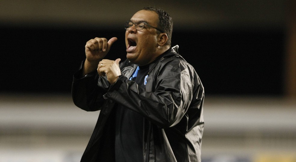 SP Crystal anuncia o retorno de Wilton Bezerra para ser o técnico do time em mais um Paraibano