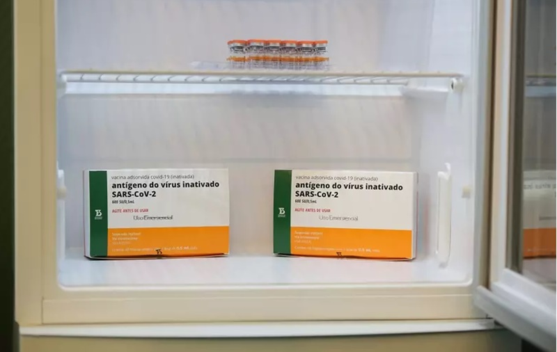 MP apura denúncias de 'fura-filas' da vacina em ao menos 8 estados