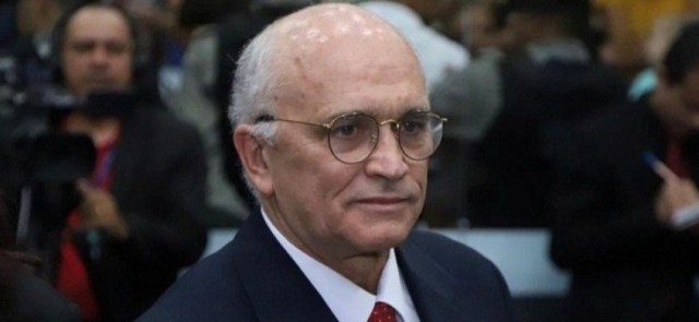 Dr. Ivanes Lacerda passa por traqueostomia e reage bem ao procedimento