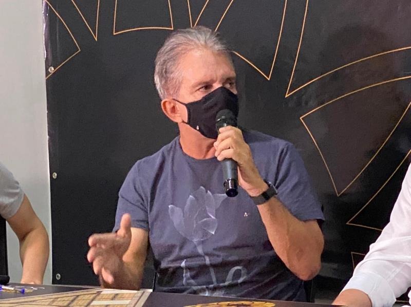 Prefeito Nabor participa de anúncio da construção da Adutora Leste Patos