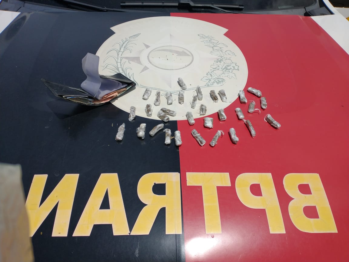 Polícia Militar prende em flagrante homem por tráfico drogas na cidade de Patos