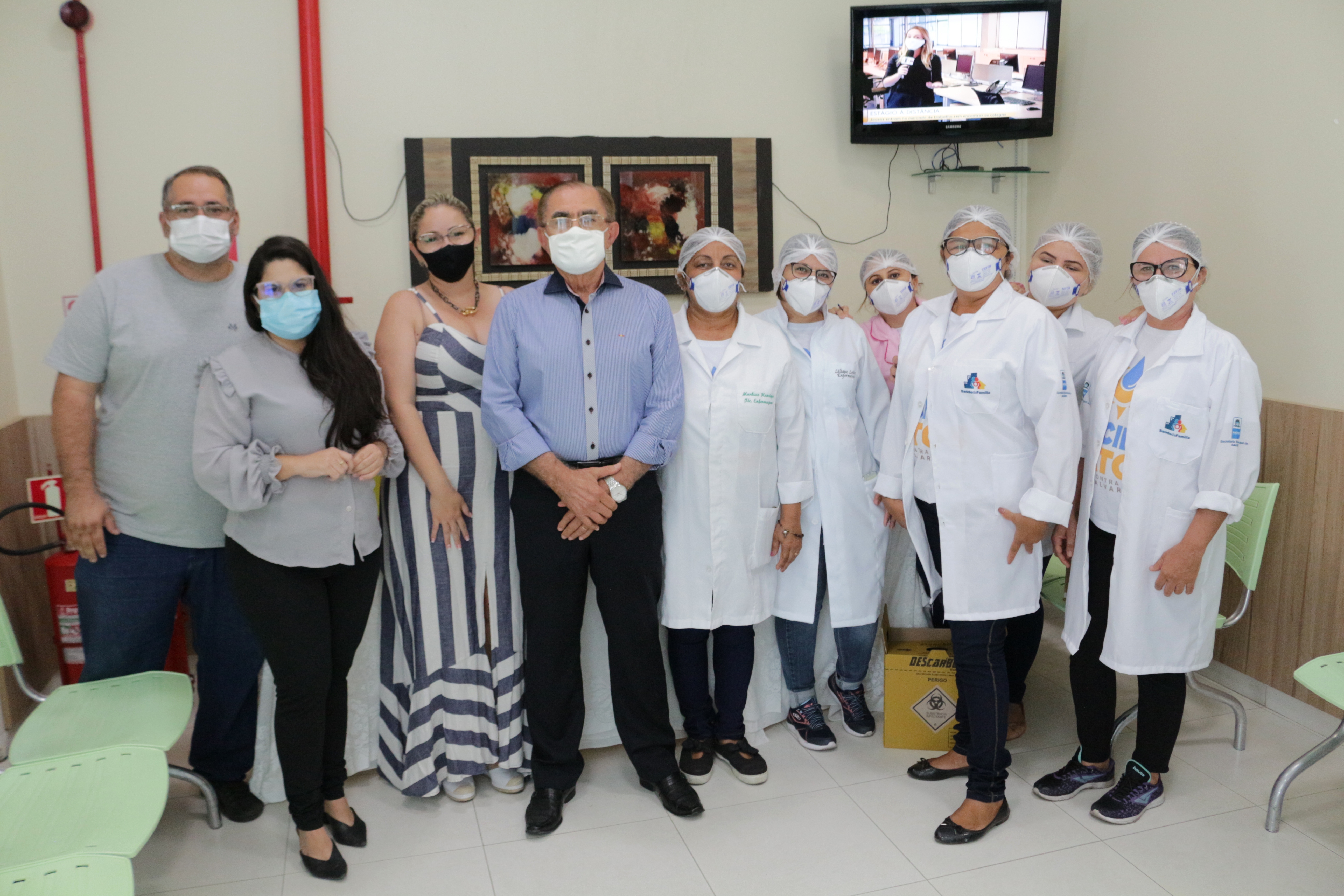 Profissionais do Hospital São Francisco recebem primeira dose da Vacina contra Covid-19