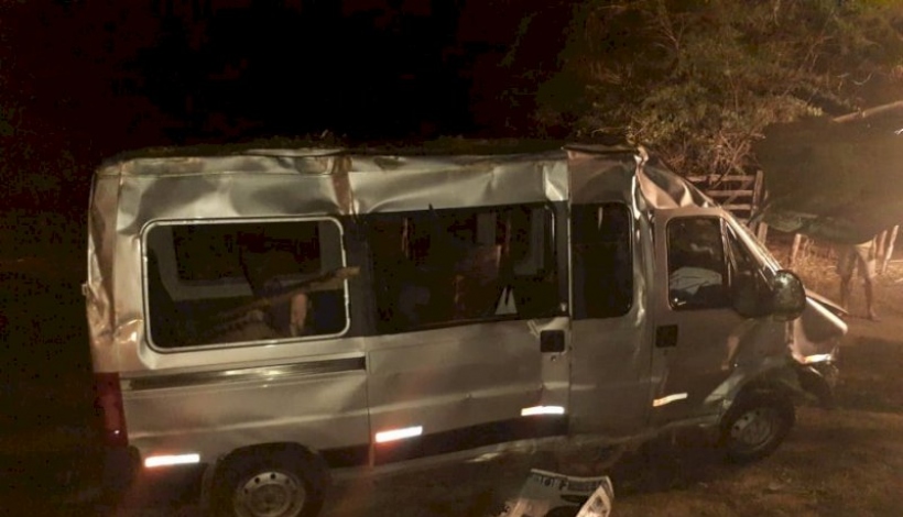 Acidente envolvendo Van deixa vários feridos no Vale do Piancó