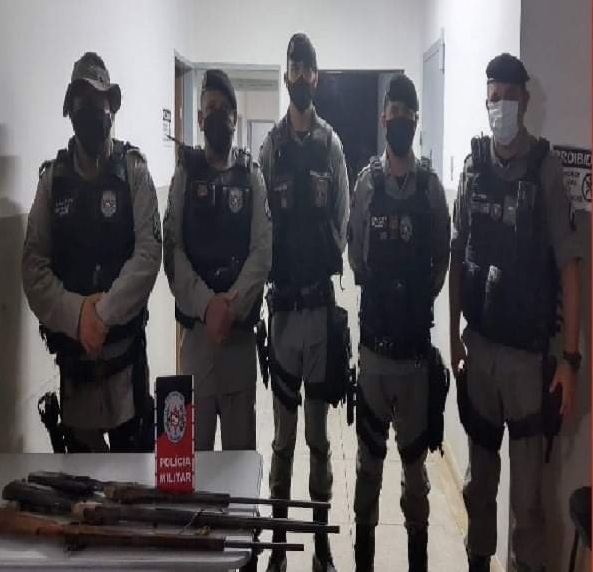 Durante ocorrência de violência doméstica, PM apreende armas de fogo em Cacimbas