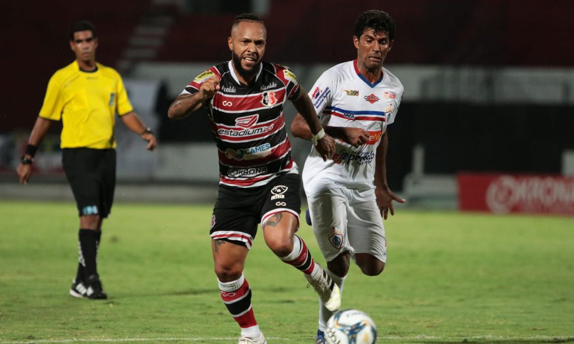 Copa do Nordeste: Santa Cruz bate Itabaiana e está na fase de grupos