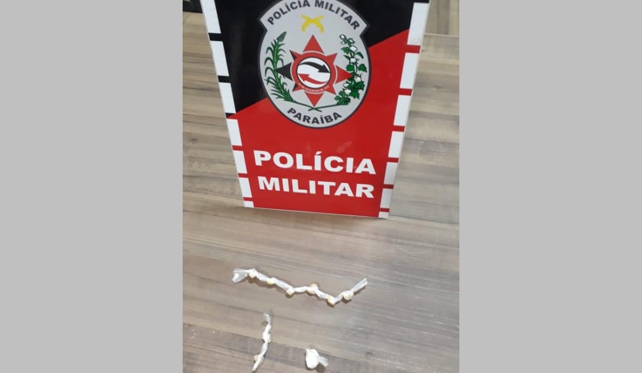 Polícia Militar detém suspeito em Santa Luzia por posse de substância entorpecente