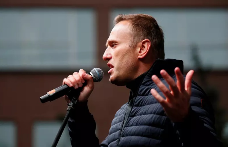 Morre médico que cuidou de opositor de Putin envenenado