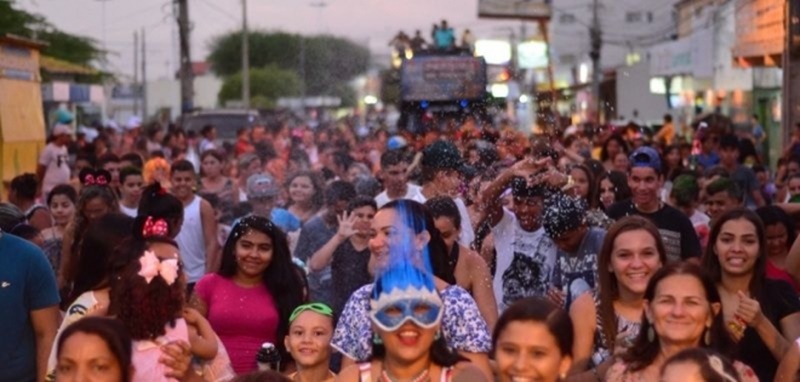 Decreto estabelece que não haverá feriado de carnaval em Patos e proíbe festividades carnavalescas. Ouça