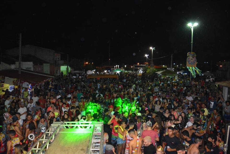 Prefeito de S.J do Bonfim cancela ponto facultativo no carnaval, e destina verba do Bonfim Folia para aquisição de veículos para a secretaria de saúde