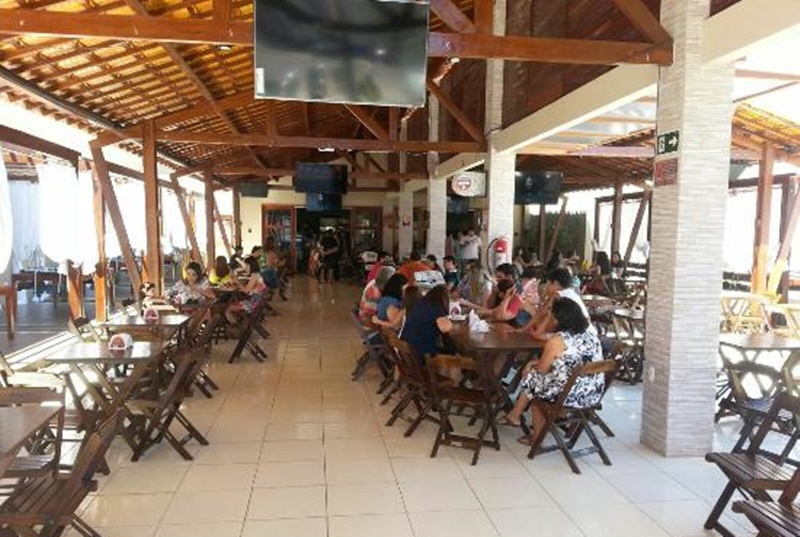 Bares e restaurantes só poderão funcionar até às 23h a partir desta sexta-feira (12) na PB