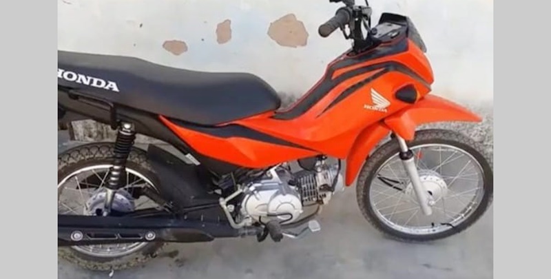 Entregador de Delivery tem moto tomada por bandido na madrugada deste domingo (14) em Patos, enquanto trabalhava