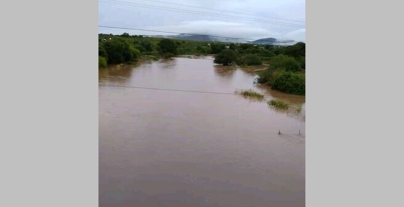 Rio Piancó tem sua primeira grande cheia do ano e já leva água para o Açude de Coremas