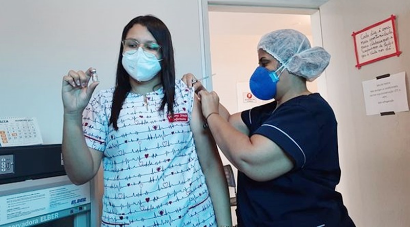 Equipes de Saúde de Santa Terezinha-PB começam a tomar segunda dose da CoronaVac