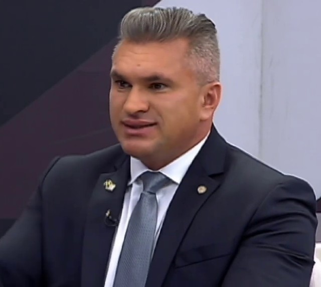 Julian Lemos diz que vídeo de Daniel Silveira contra STF foi infeliz e defende expulsão dele do partido