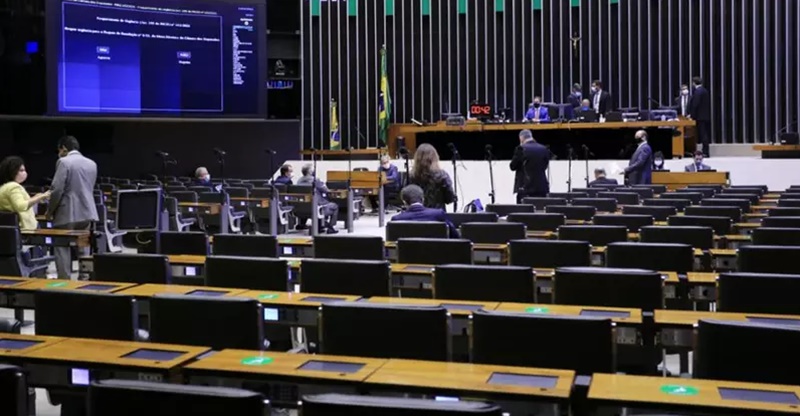 Câmara prepara mudança na Constituição contra o avanço do Judiciário