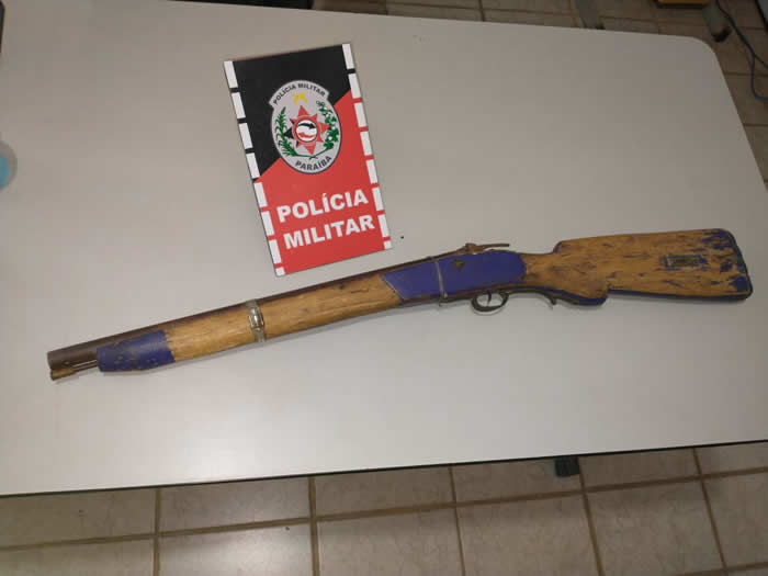 No Sertão: Polícia Militar prende homem que ameaçava companheira com arma