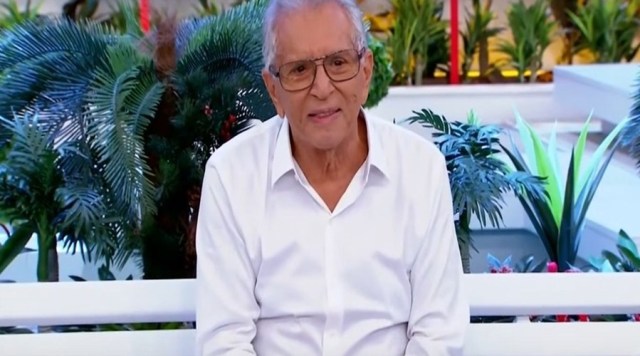 Humorista Carlos Alberto de Nóbrega é internado com Covid-19 em SP
