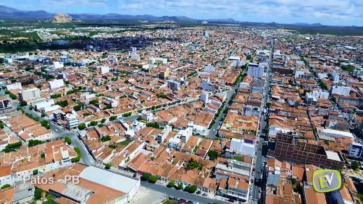 Vários bairros de Patos poderão ter falta d'água nesta segunda (21). Veja