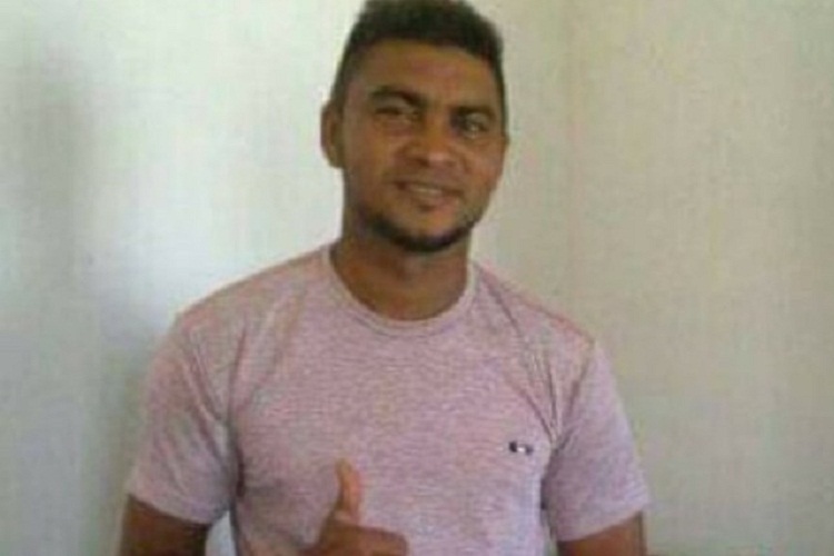 Corpo de homem encontrado em Matureia foi identificado; a polícia recuperou moto tomada por bandidos