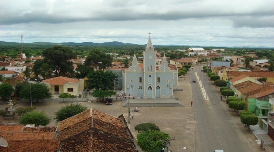No Sertão: Prefeita dá ultimato e ameaça confinamento total por conta da covid-19