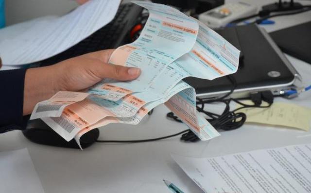 Contas de luz devem subir 13% neste ano, maior aumento em 3 anos