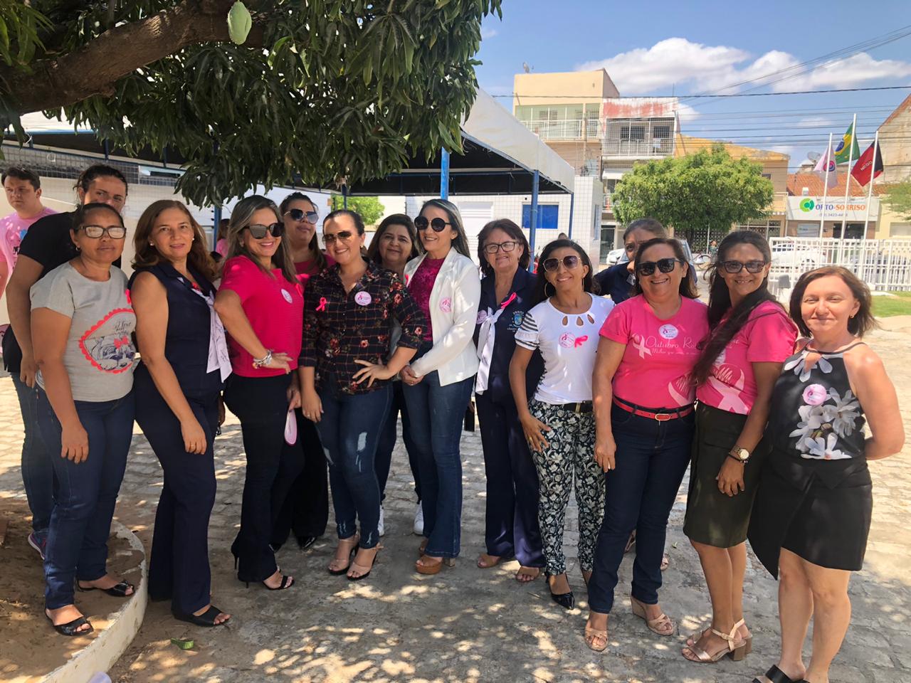 Com a presença de diversas autoridades, Câmara de Patos realiza solenidade em alusão ao Outubro Rosa