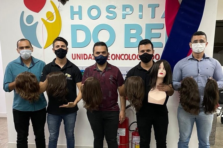 Hospital do Bem firma parceria com empresa que produz perucas e beneficia pacientes