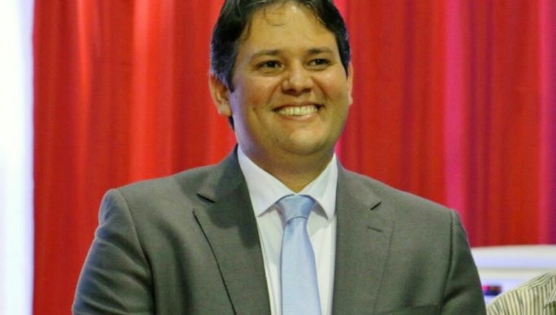 Processo que envolve ex-prefeito Dinaldinho e esposa será julgado pela comarca de Patos. Ouça