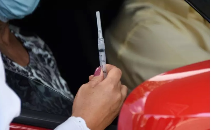 Prefeituras formam consórcio para adquirir vacinas contra a Covid-19