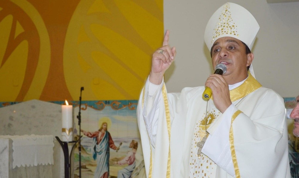 “Mais de 370 famílias dependem de ajuda da igreja”, relata Bispo Dom Eraldo durante missa em Patos