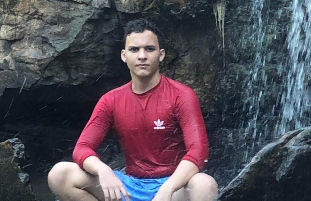 Filho não retorna para casa e mãe em desespero faz denúncia do caso na Delegacia de Polícia Civil, em Patos