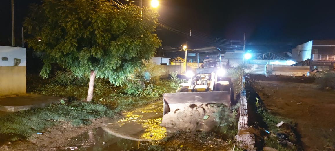 Após início do período de chuvas, Defesa Civil de Patos alerta sobre acúmulo de lixo em canais pluviais