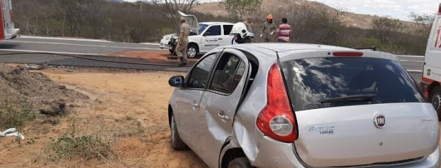 Colisão envolvendo carro de prefeitura é registrado nesta segunda na BR 230