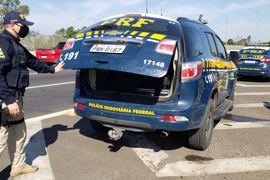 PRF prende homem suspeito de importunação sexual contra três mulheres em ônibus